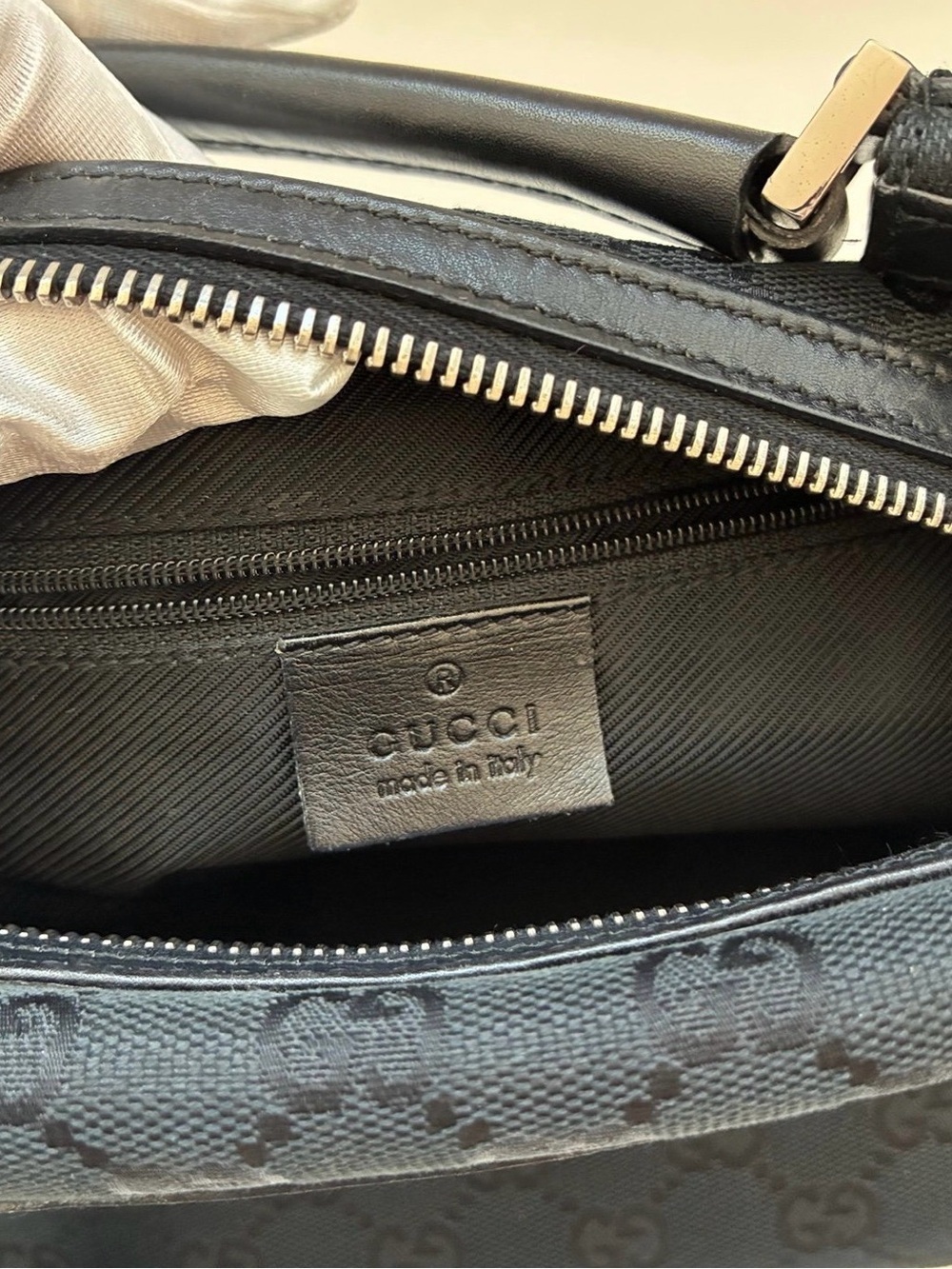Gucci Black Logo Shoulder Bag with Silver Hardware Baguette Pochette - Picture 9 of 11
